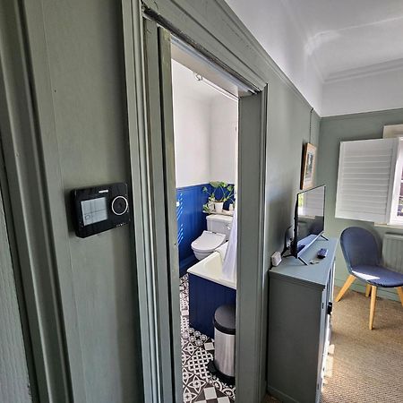 The Lodge Stanwell מראה חיצוני תמונה